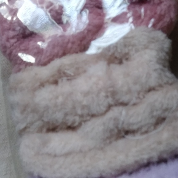 Wrist Bands for Washing Face - Picture 4 of 4